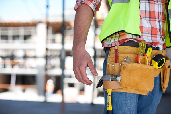 No More Messy Pockets: How A Tool Belt With Suspenders Can Keep Your Tools Safe And Secure