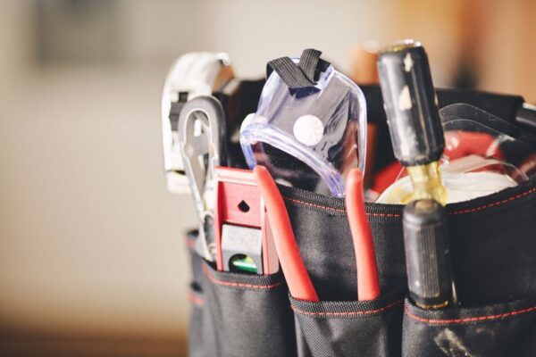 Upgrade Your Work Gear: The Benefits of Tool Bags, Nail Bags, and Tool Pouches